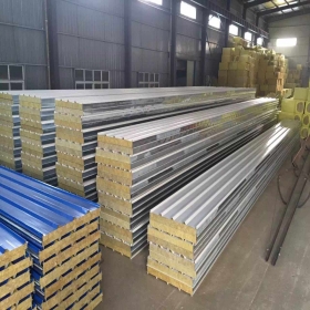  岩(yán)棉夾芯(xīn)闆